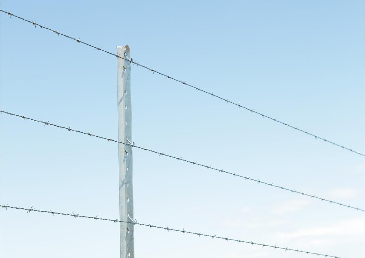 Iowa barbed shop wire